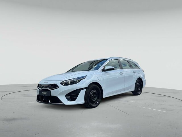 Gebraucht Kia Ceed 105 PS (77 kW) 2022 Weiß Kleinwagen