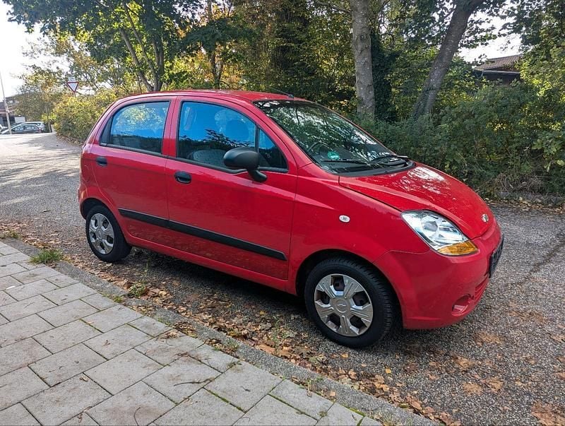 Rot Gebraucht 2009 Chevrolet Matiz Kleinwagen | 1.450 € - Bild 1/4