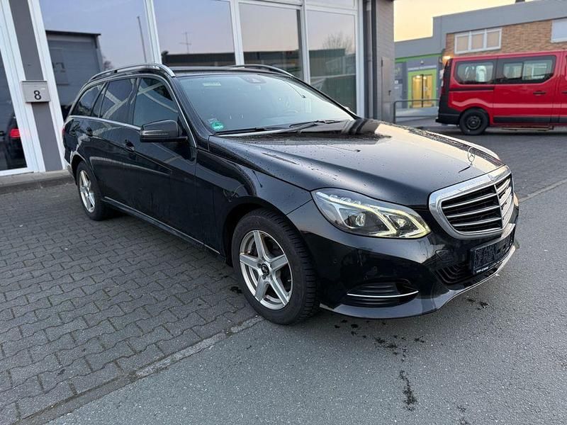 Gebraucht Mercedes E200 136 PS (100 kW) 2015 Schwarz Kombi