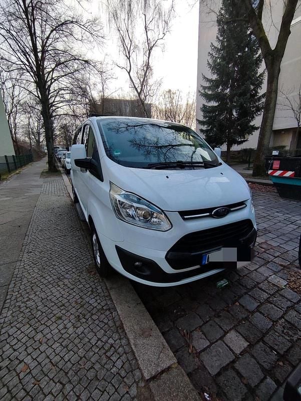 Weiß Gebraucht 2014 Ford Tourneo Van / Kleinbus | 14.200 € (Fairer Preis) - Bild 1/4
