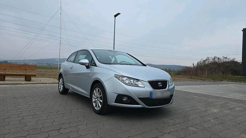 Gebraucht Seat Ibiza 86 PS (63 kW) 2011 Silber Limousine
