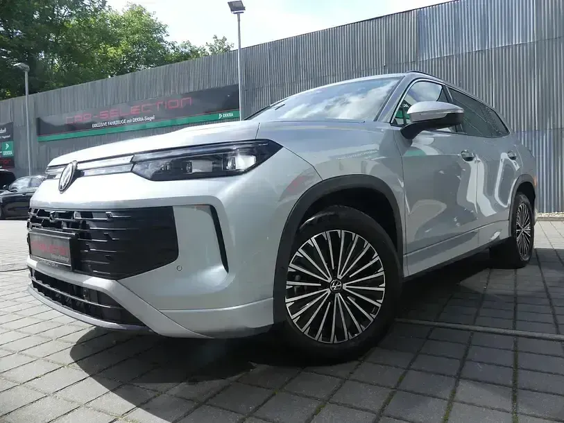 Gebraucht VW Tayron Life 150 PS (110 kW) 2025 Silber SUV