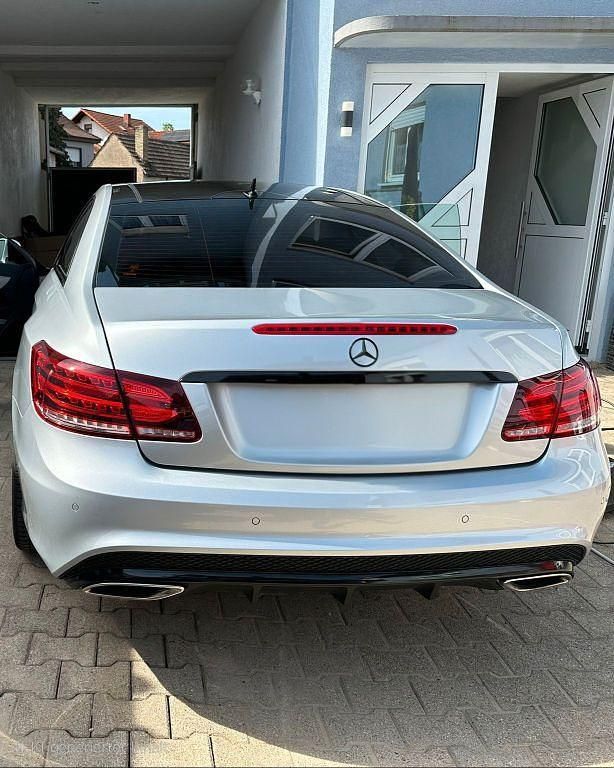 Gebraucht Mercedes E350 AMG 306 PS (225 kW) 2014 Silber Coupé