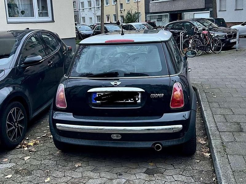 Gebraucht Mini Cooper 122 PS (89 kW) 2013 Schwarz Kleinwagen