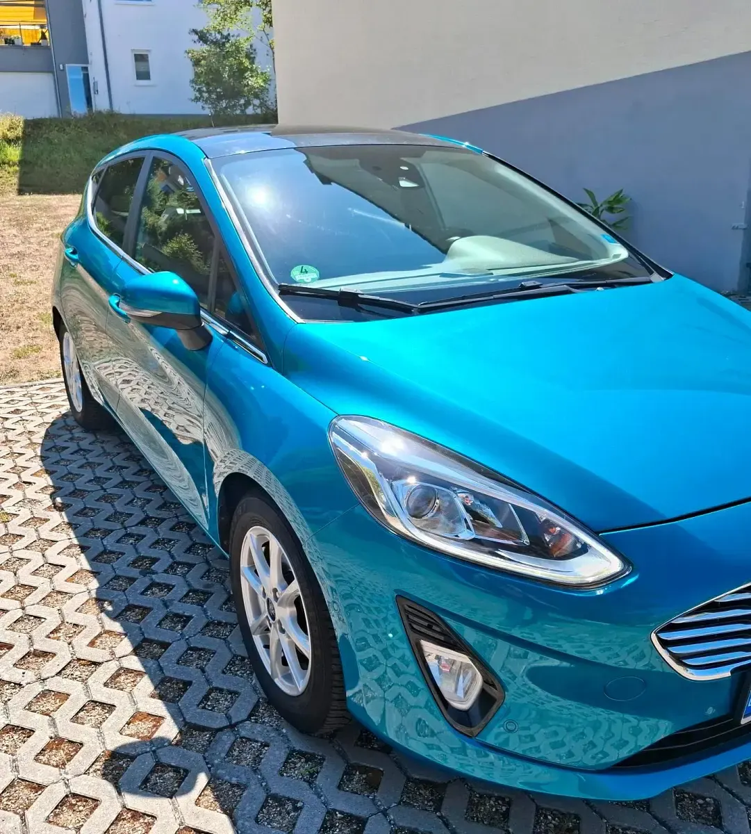 Gebraucht Ford Fiesta Titanium 101 PS (74 kW) 2017 Blau Kleinwagen