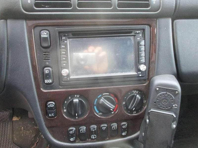 Gebraucht Mercedes ML320 218 PS (160 kW) 2002 Silber SUV