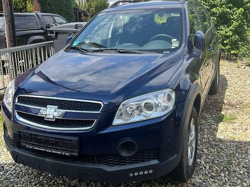 Blau Gebraucht 2010 Chevrolet Captiva LS SUV | 5.000 € (Fairer Preis) - Bild 1/4