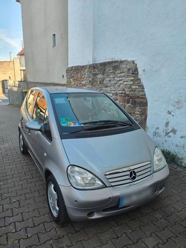 Gebraucht 2000 Mercedes A160 Elegance Kleinwagen | 4.000 € - Bild 1/4