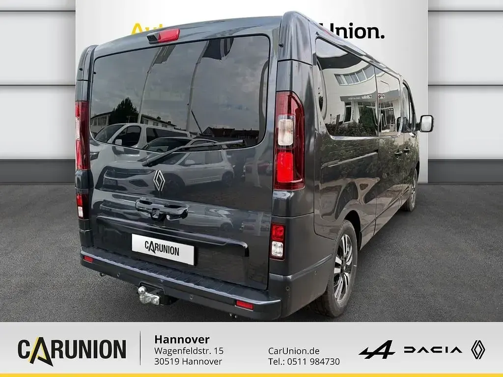 Neu Renault Trafic 170 PS (125 kW) 2026 Kometengrau metallic Van / Kleinbus