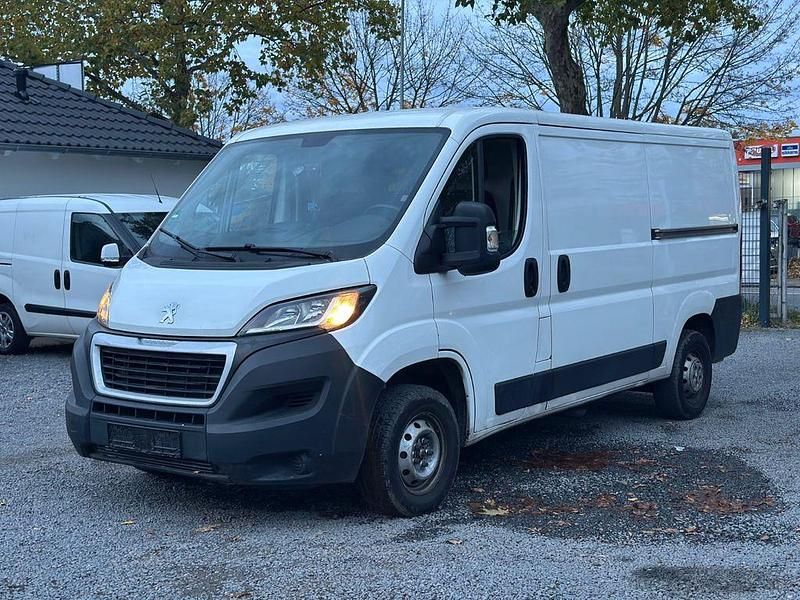 Weiß Gebraucht 2021 Peugeot Boxer Van | 13.990 € (Superpreis) - Bild 1/4