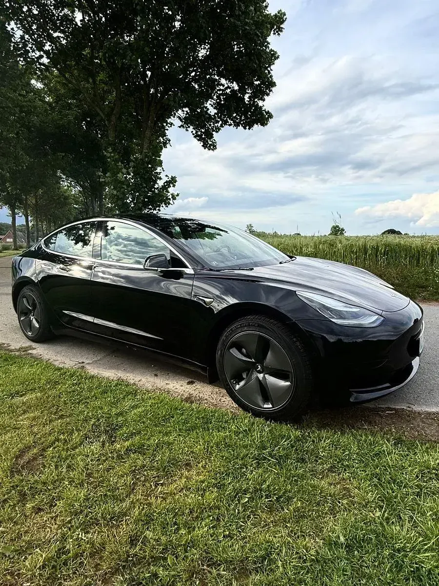 Gebraucht Tesla Model 3 Standard Range Plus 239 kW (325 PS) 2020 Schwarz Limousine