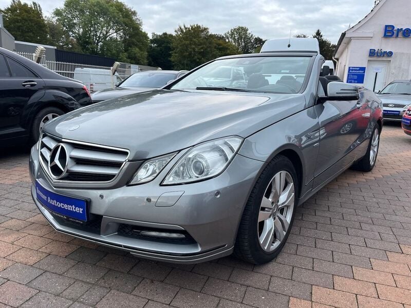 Gebraucht Mercedes E250 204 PS (150 kW) 2012 Palladiumsilber Cabrio