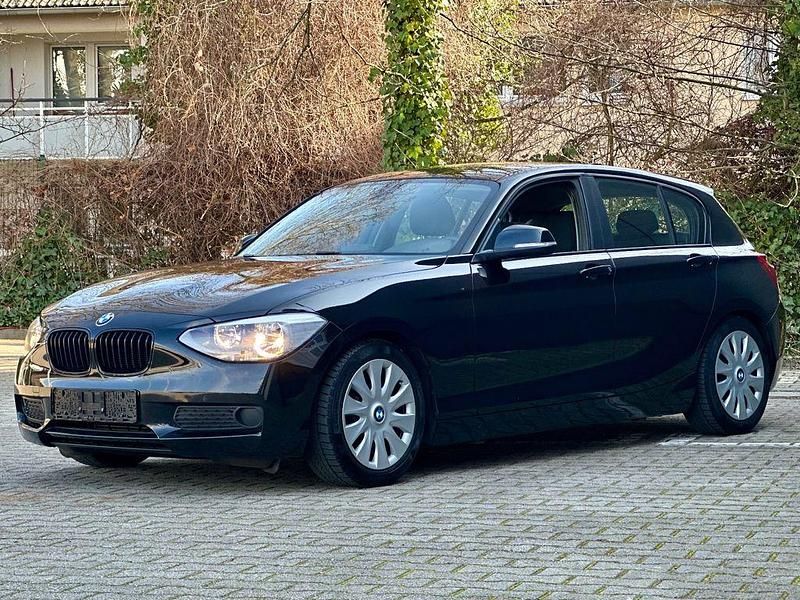 Gebraucht BMW 116 136 PS (100 kW) 2011 Schwarz Kleinwagen