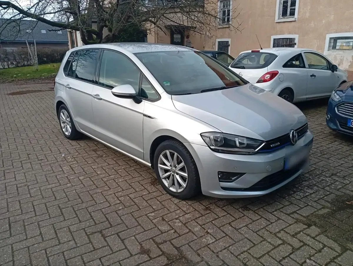 Gebraucht VW Golf VII 110 PS (80 kW) 2015 Silber Limousine