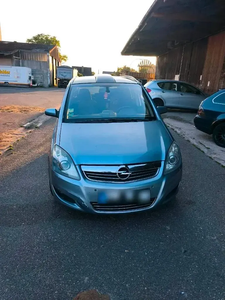 Gebraucht Opel Zafira 140 PS (102 kW) 2008 Blau Van / Kleinbus