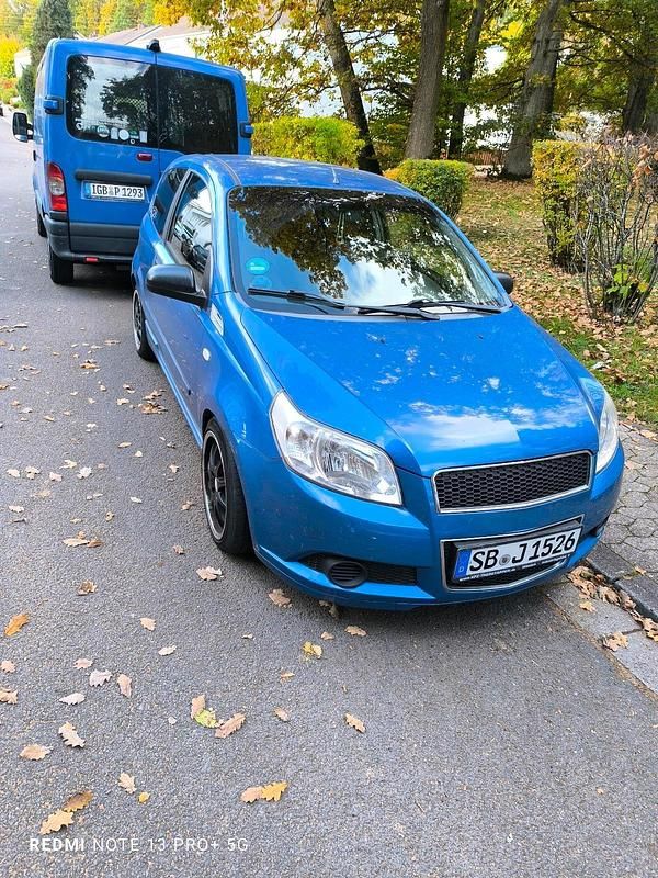 Blau Gebraucht 2010 Chevrolet Aveo Coupé | 1.599 € - Bild 1/4