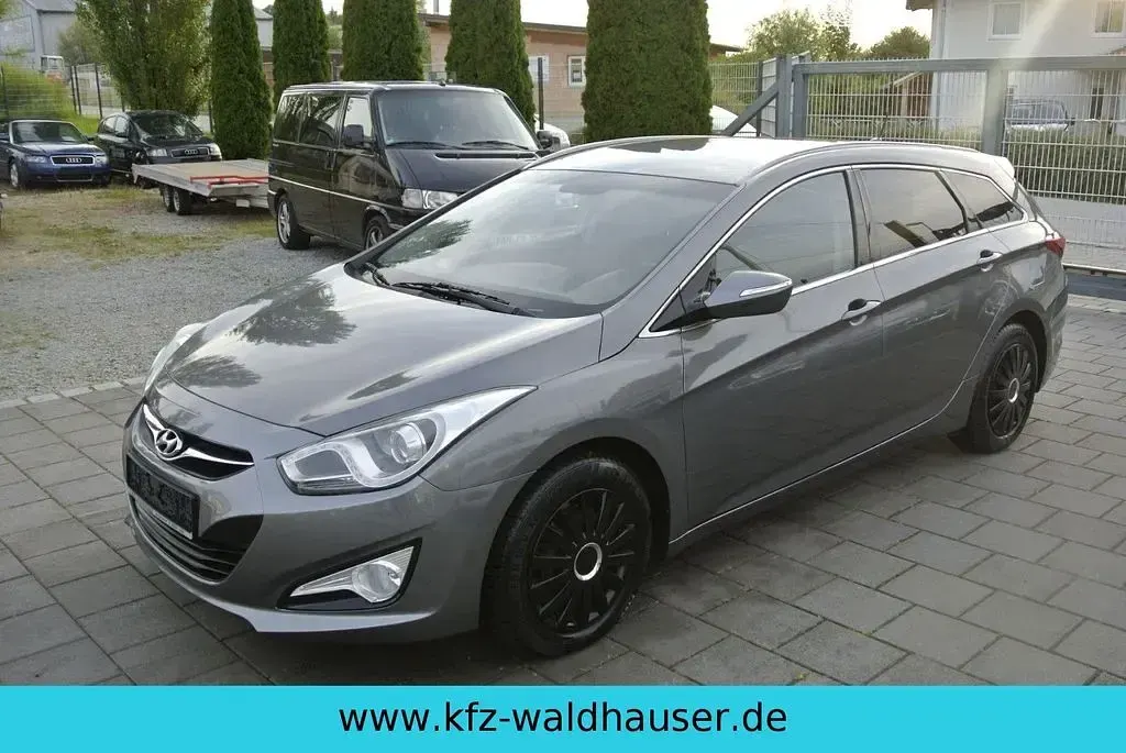 Gebraucht Hyundai i40 Edition 136 PS (100 kW) 2014 Silber Kombi