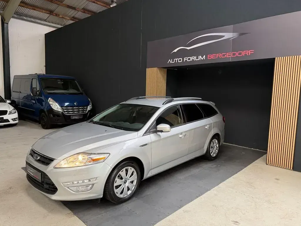 Gebraucht Ford Mondeo Trend 160 PS (117 kW) 2011 Silber Limousine