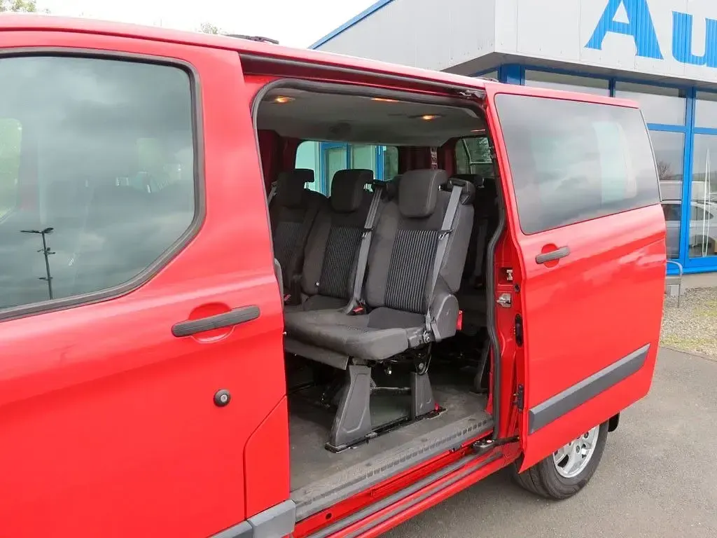 Gebraucht Ford 300 Trend 125 PS (91 kW) 2014 Rot SUV