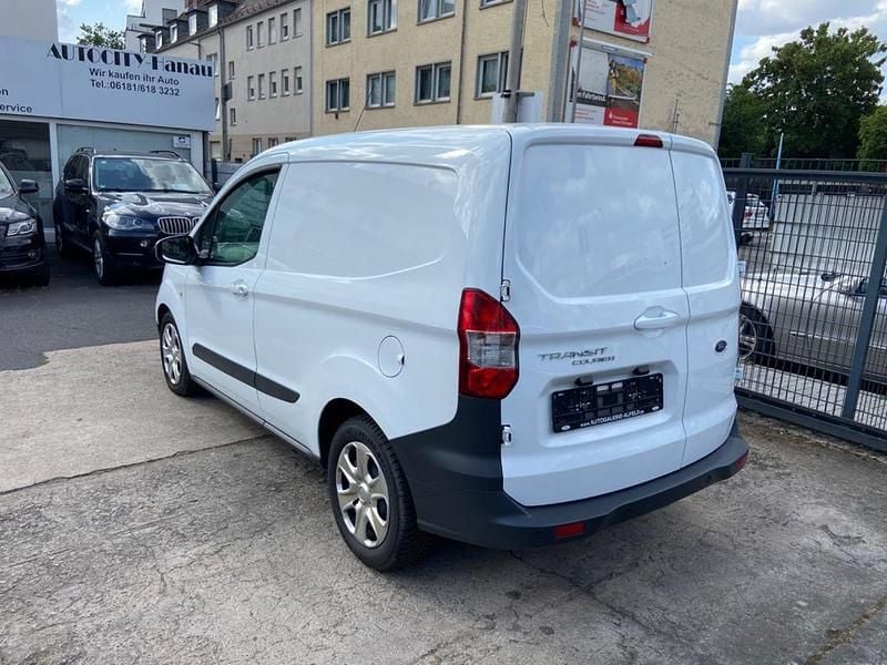 Gebraucht Ford Transit Trend 95 PS (69 kW) 2018 Weiß Van / Kleinbus