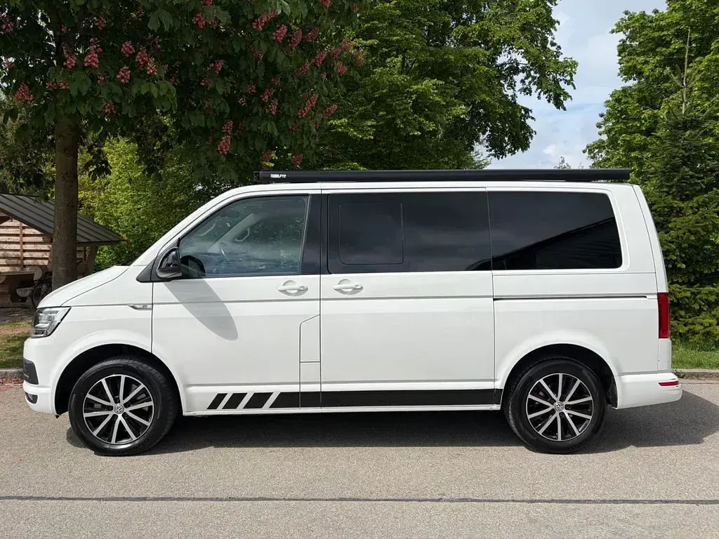Gebraucht VW Multivan 204 PS (150 kW) 2018 Weiß Van / Kleinbus
