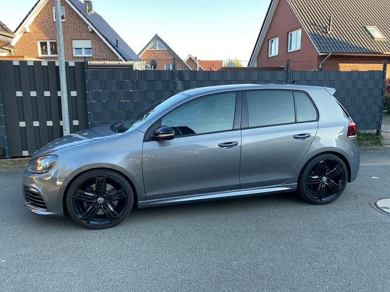 Gebraucht VW Golf VI R 271 PS (199 kW) 2011 Grau Kleinwagen