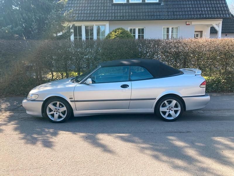 Silber Gebraucht 2001 Saab 9-3 Cabriolet Aero Cabrio | 8.900 € - Bild 1/4