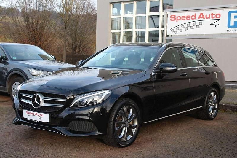 Schwarz Gebraucht 2016 Mercedes C250 Avantgarde Kombi | 14.490 € (Guter Preis) - Bild 1/4