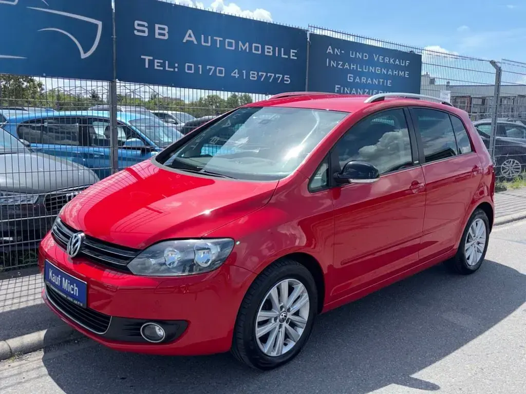 Gebraucht VW Golf Plus Cross Match 122 PS (89 kW) 2012 Rot Van / Kleinbus