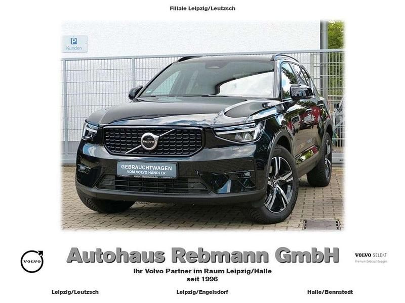 Schwarz Gebraucht 2024 Volvo XC40 Plus SUV | 37.890 € (Fairer Preis) - Bild 1/4