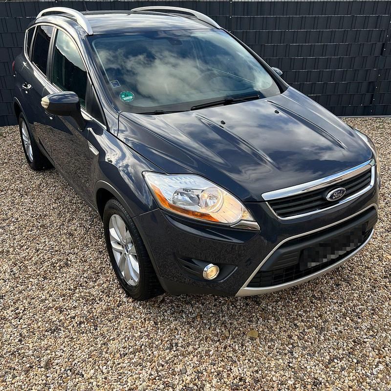 Gebraucht Ford Kuga Titanium 140 PS (102 kW) 2011 Grau SUV