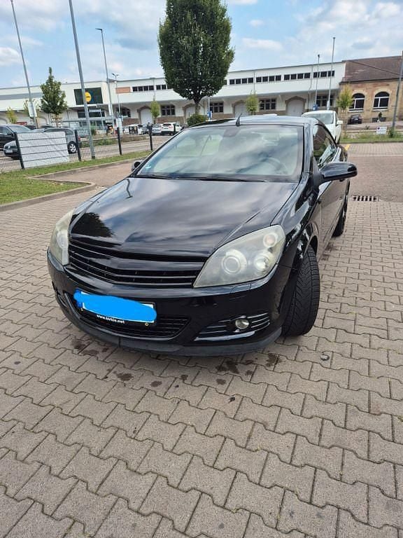 Schwarz Gebraucht 2006 Opel Astra Cabriolet Cosmo Cabrio | 1.700 € (Superpreis) - Bild 1/4