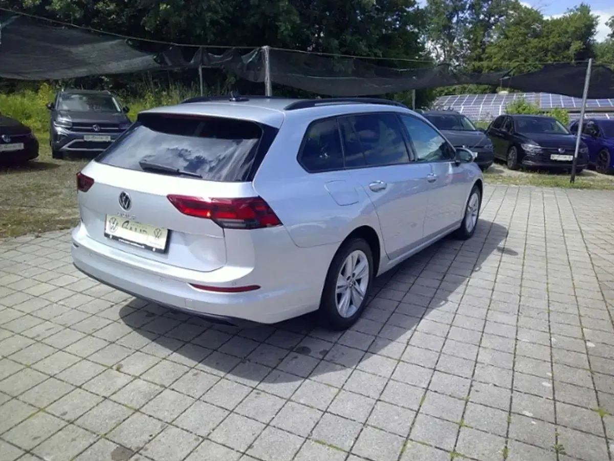 Gebraucht VW Golf VIII R 116 PS (85 kW) 2022 Reflexsilber metallic Kombi