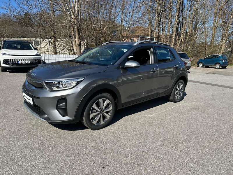 (m7g) astrograu met. Neu 2025 Kia Stonic Vision SUV | 24.490 € (Fairer Preis) - Bild 1/4