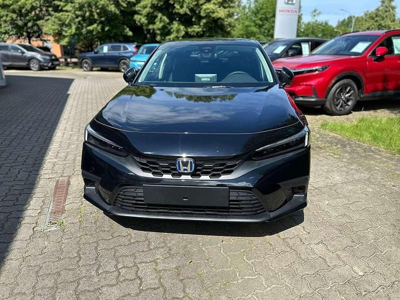 Gebraucht Honda Civic Elegance 143 PS (105 kW) 2024 Crystal black Limousine