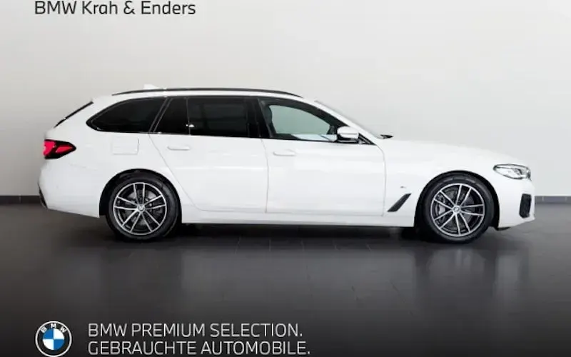 Gebraucht BMW 530 M Sport 286 PS (210 kW) 2023 Weiss Kombi
