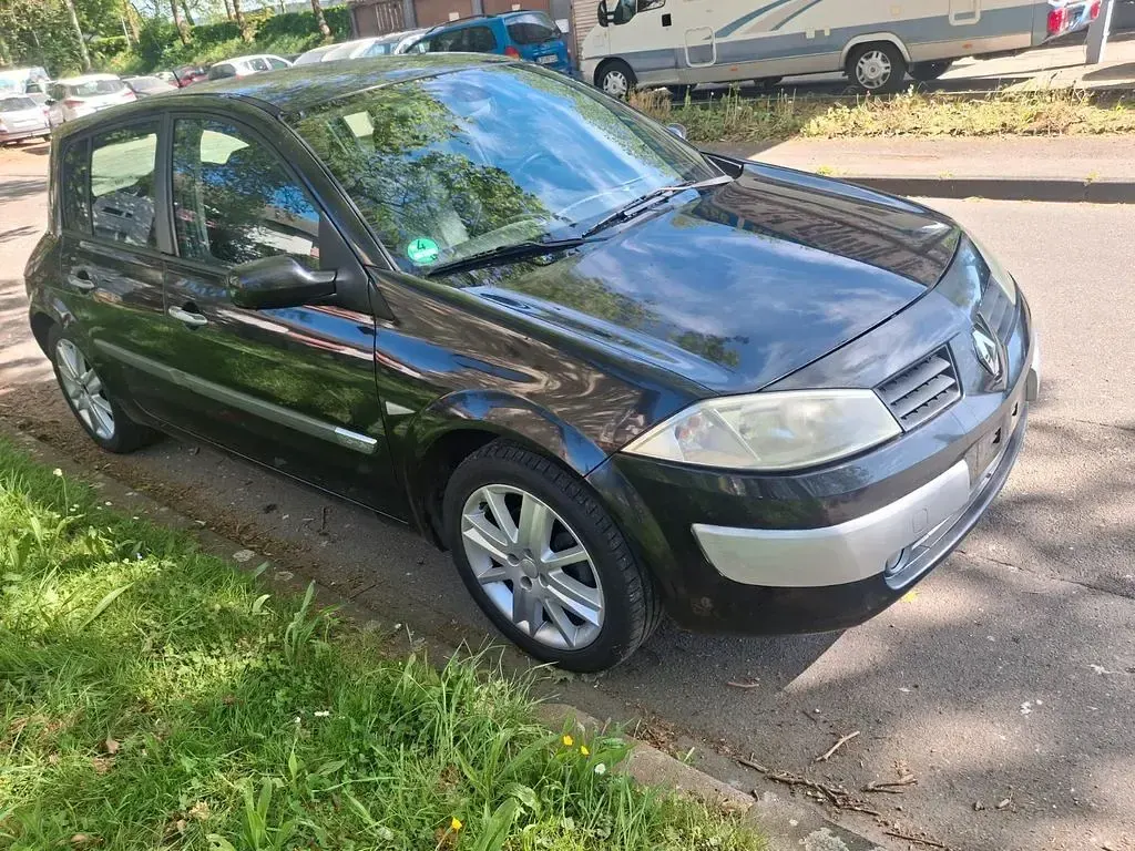 Gebraucht Renault Mégane Authentique 113 PS (83 kW) 2004 Limousine