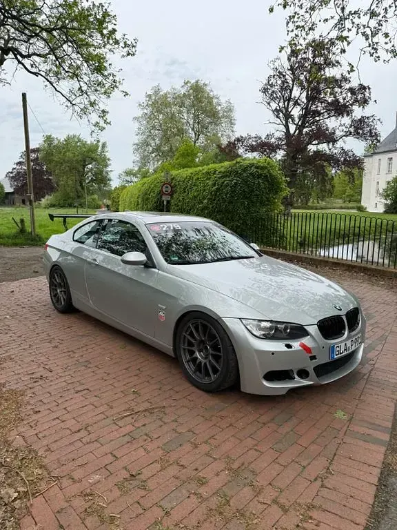 Gebraucht BMW 335 Performance 306 PS (225 kW) 2006 Silber Coupé