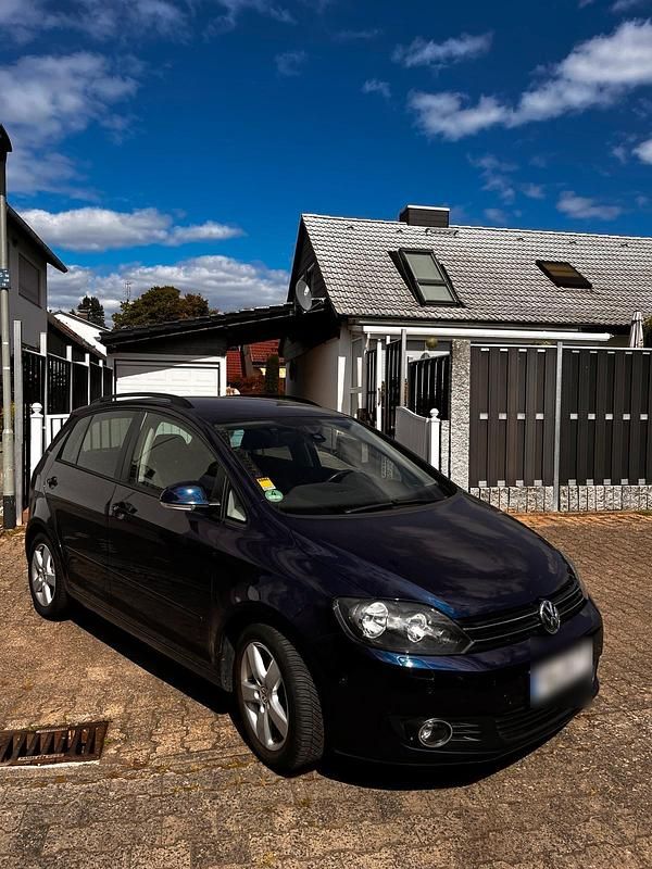 Blau Gebraucht 2010 VW Golf Plus Cross Van / Kleinbus | 5.500 € (Etwas zu teuer) - Bild 1/4