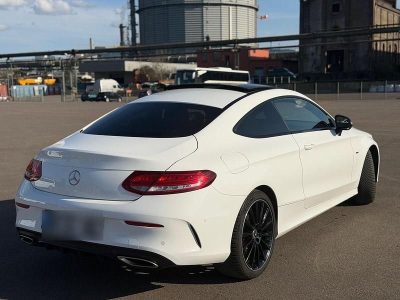 Gebraucht Mercedes C400 AMG line 333 PS (244 kW) 2017 Weiß Coupé