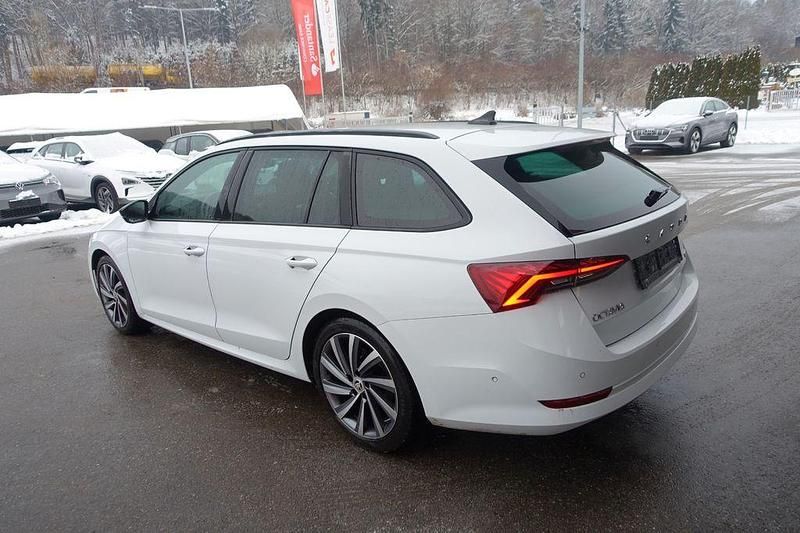 Gebraucht Skoda Octavia Style 150 PS (110 kW) 2022 Weiß Kombi