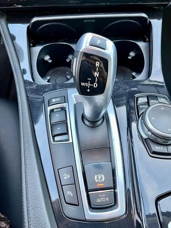 Gebraucht BMW 520 190 PS (139 kW) 2015 Schwarz Kombi