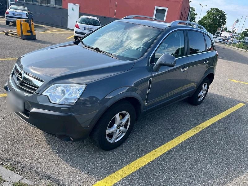 Grau Gebraucht 2010 Opel Antara SUV | 8.500 € (Teuer) - Bild 1/4
