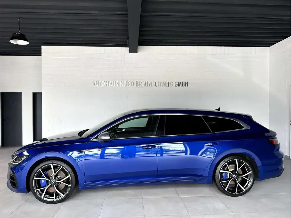 Gebraucht VW Arteon R 320 PS (235 kW) 2023 Lapiz blue metallic Kombi