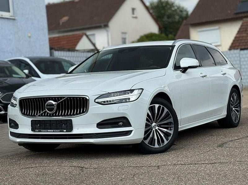 Weiß Gebraucht 2021 Volvo V90 Kombi | 22.790 € (Etwas zu teuer) - Bild 1/4