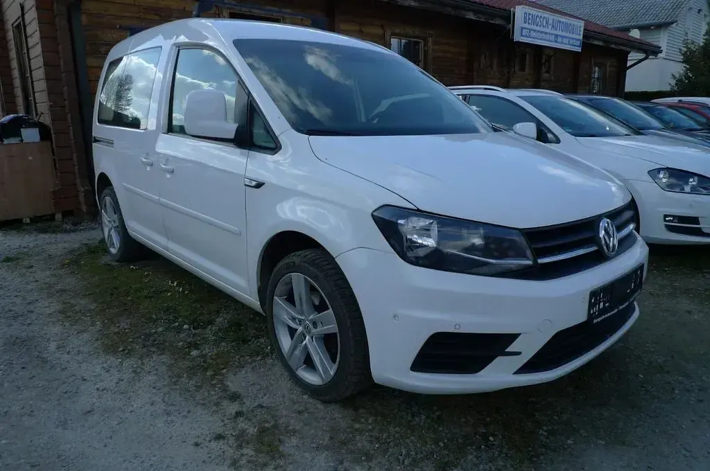 Gebraucht VW Caddy 125 PS (91 kW) 2019 Weiß Van / Kleinbus