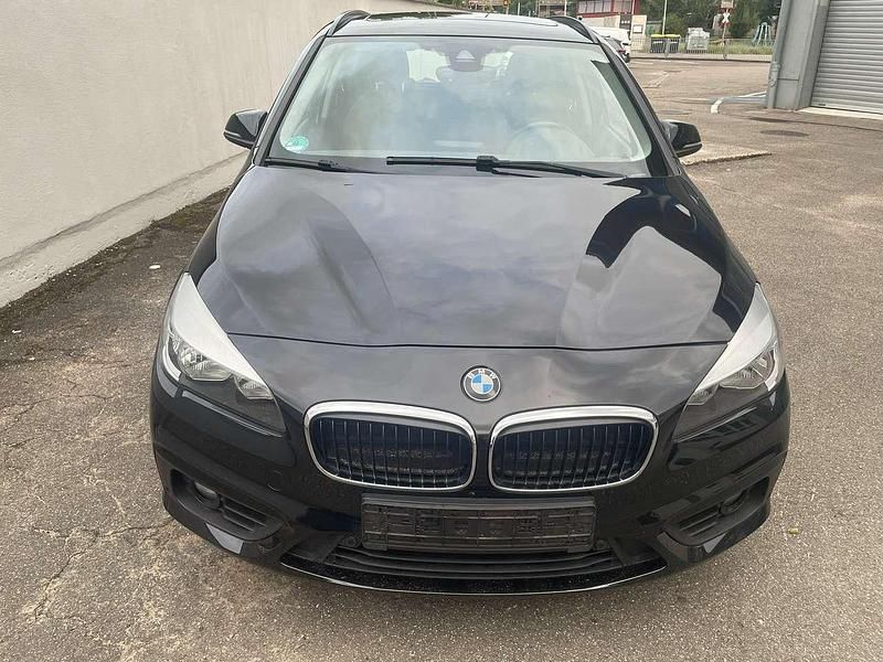 Schwarz Gebraucht 2016 BMW 216 Active Tourer Van / Kleinbus | 11.500 € (Superpreis) - Bild 1/4