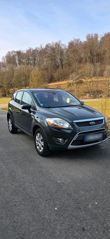 Gebraucht Ford Kuga 140 PS (102 kW) 2010 Grau SUV