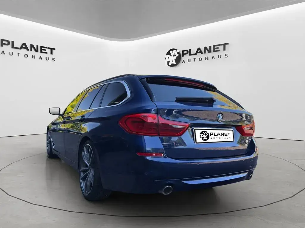 Gebraucht BMW 530 Performance 265 PS (194 kW) 2017 Blau Limousine