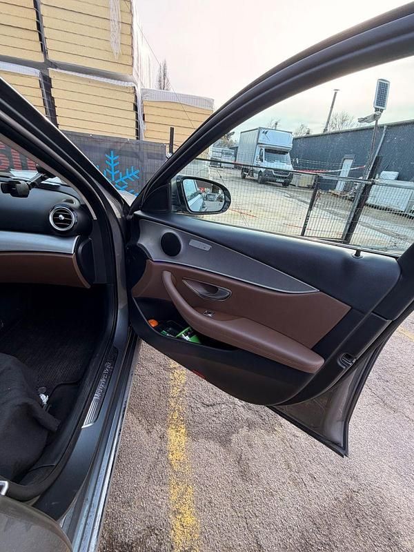 Gebraucht Mercedes E350 Avantgarde 258 PS (189 kW) 2017 Blau Kombi